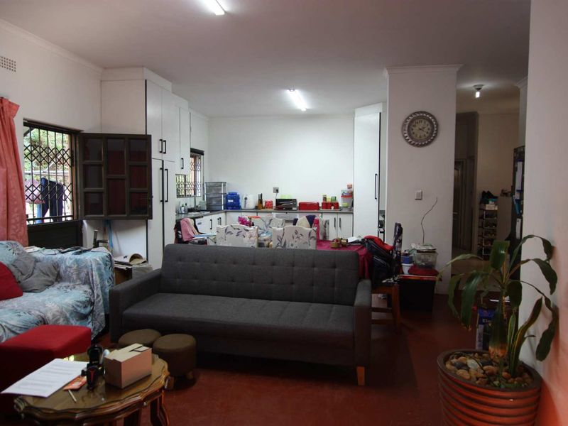 3 Bedroom 2 Bathroom home for rental in Parkhill - Photo 5