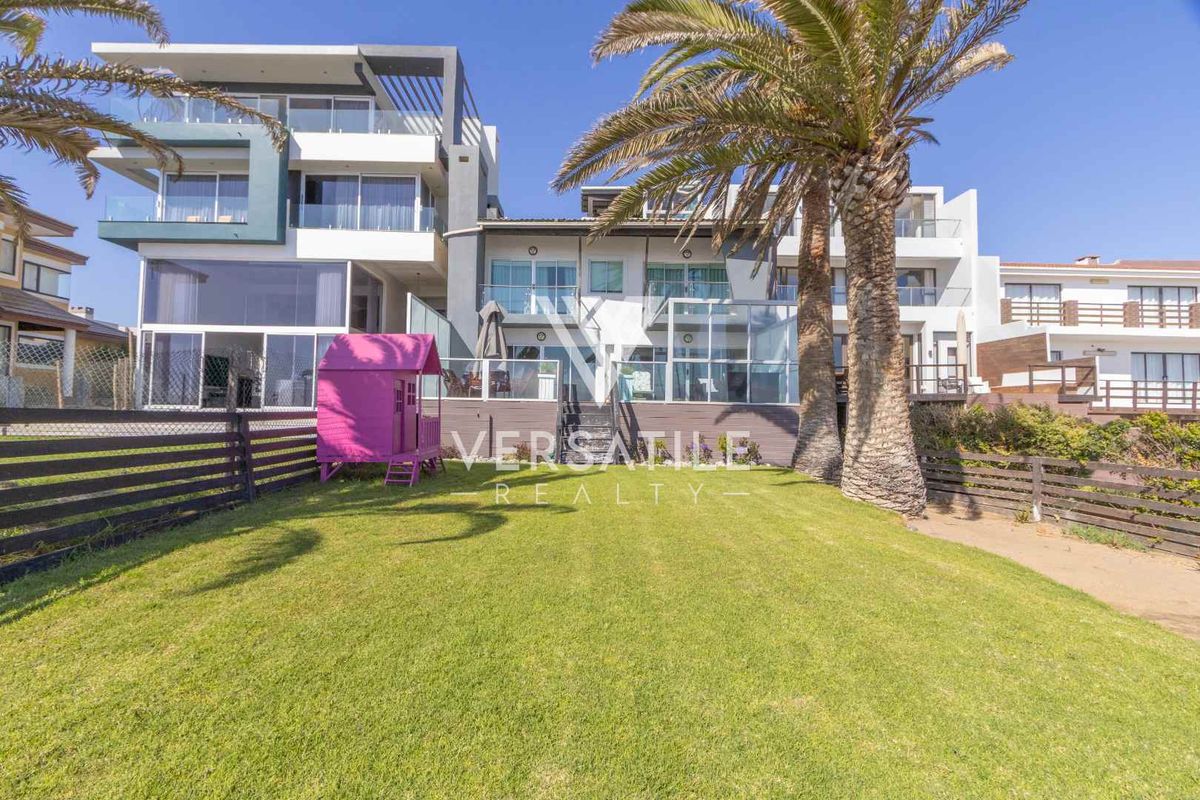 Beachfront House For Sale - Photo 3