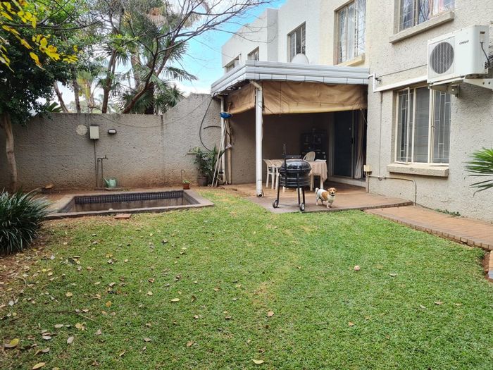 Property #1964474, House Pending Sale in Clubview