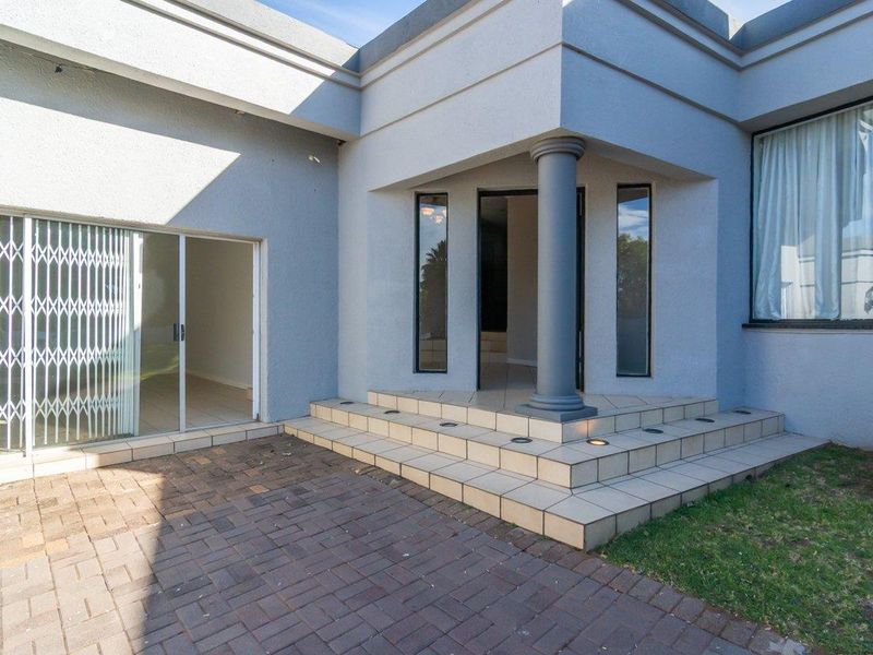 Beautiful family home for Sale - Photo 6