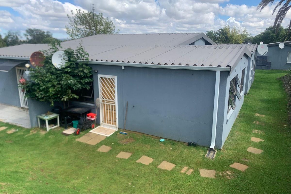 **2-Bedroom Apartment for Rent in Mondeor - Photo 4