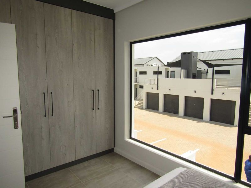 3 Bedroom Duplex well secured Complex - Photo 9