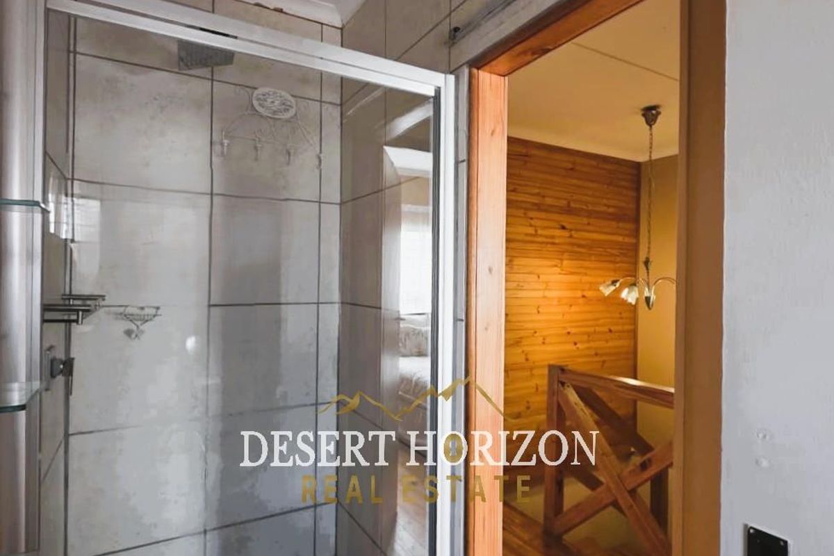 Long Beach | Townhouse for Sale – Perfect Lock-Up-and-Go Investment - Photo 5