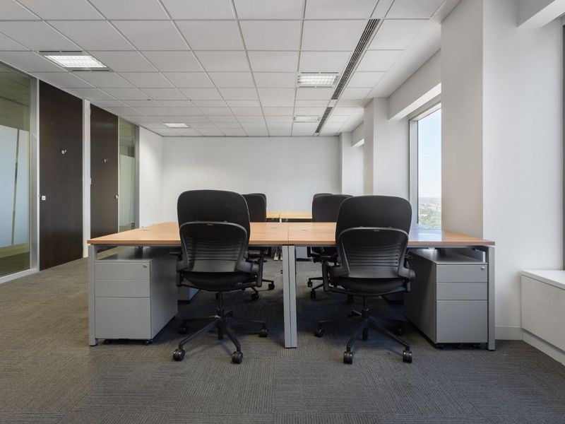 Move into ready-to-use serviced office space for 15 persons in Regus Bryanston Cedarwoods - Photo 1