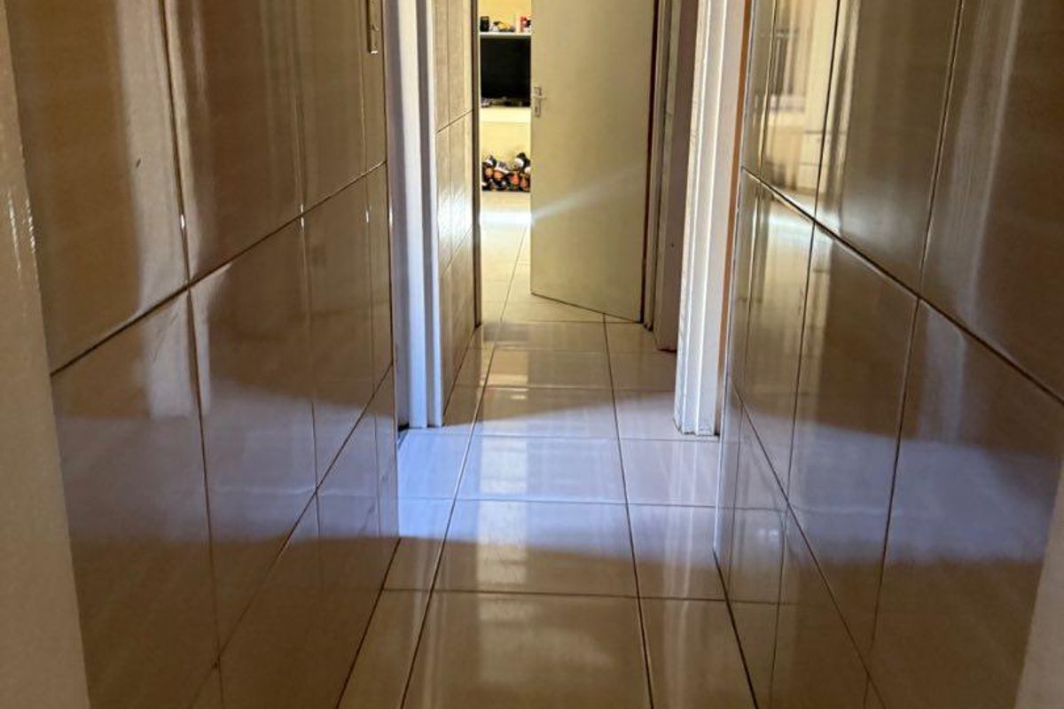 House for Sale Hochland Park Tauben Glen - Photo 4