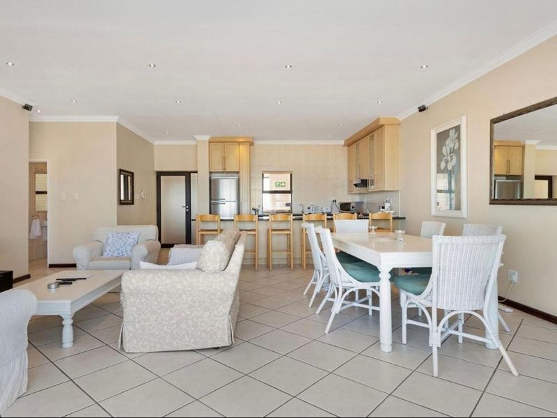 Fully furnished Penthouse with Panoramic Views – Waves Edge, Big Bay - Photo 5