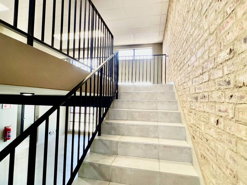 COMMERCIAL UNIT UP FOR RENT AT HALFWAY HOUSE MIDRAND - Photo 7