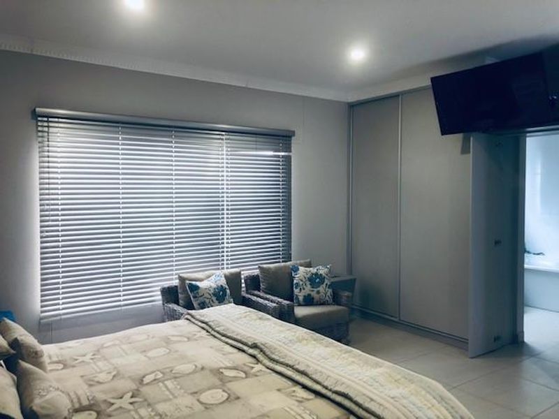 Perfect Oasis Bargain - Photo 6