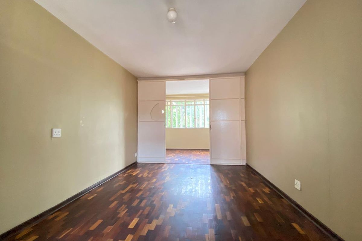 **Neat 3 Bedroom Apartment for Rent** - Photo 3