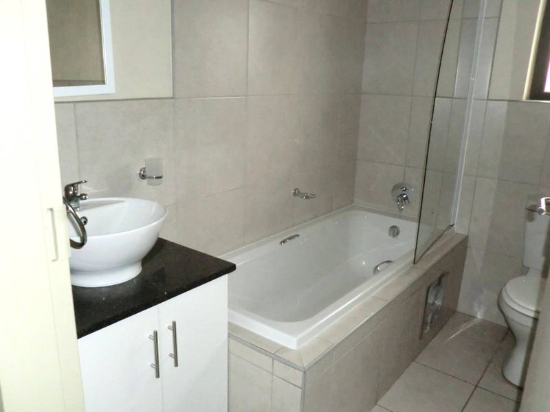 2 Bedroom Unit in Brentwood Park - Photo 8