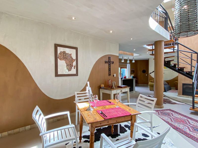 Architectural Masterpiece, 5 Bedrooms, Private Rooftop Garden - Photo 9