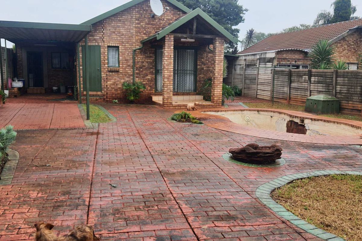 3-Bedroom, 2-Bathroom Home in Dooornpoort, Pretoria - Photo 5