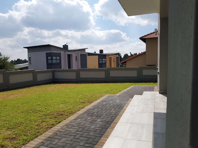 Luxurious Family Home. - Photo 5