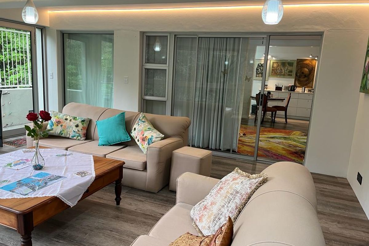 Beautifully decorated one bed apartment off the main house - Photo 2