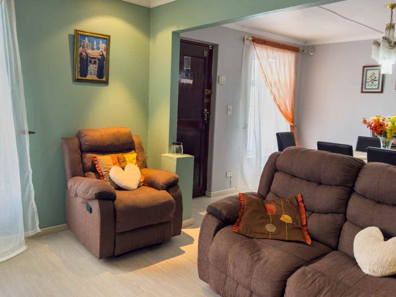 Cozy meets functionality in this stunning property! - Photo 4