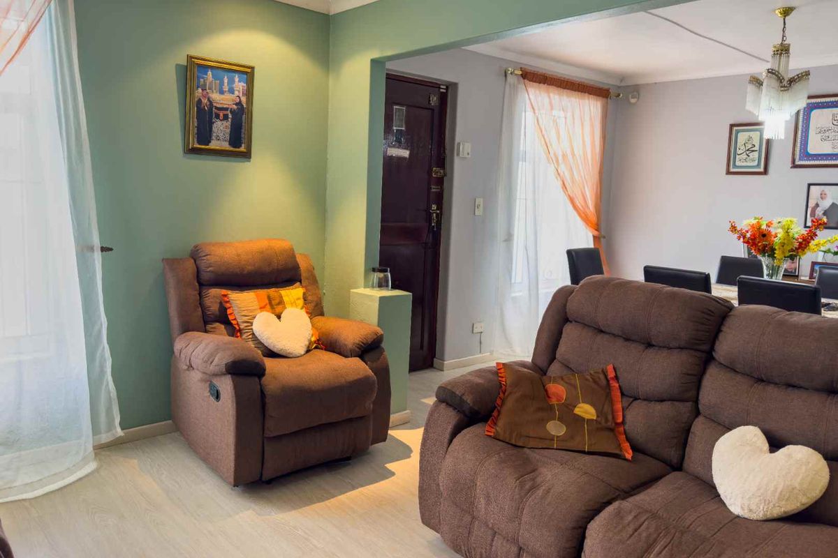 Cozy meets functionality in this stunning property! - Photo 4