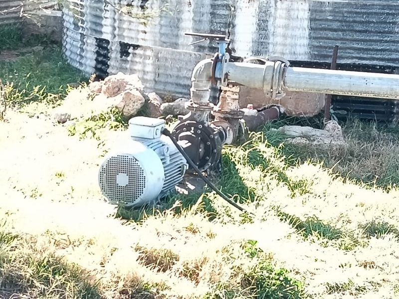 IRRIGATION FARM. 20 BORHOLES. SEVEN IRRIGATION TOWERS. CATTLE FARM - Photo 5