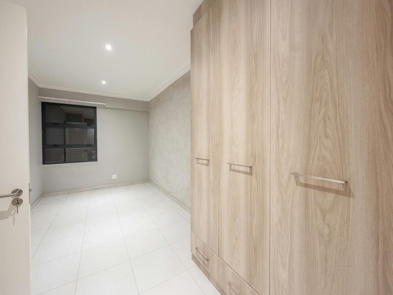 I Q Brooklyn - Modern 1 Bed, 1 Bath Apartment | Available Immediately - Photo 8