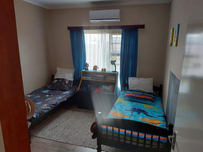 Modern Family House For Sale - Oshakati Ext. 16 - Photo 8