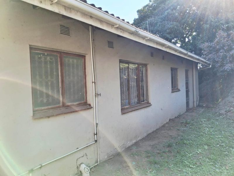4 Bedroom House for sale in Malvern - Photo 9