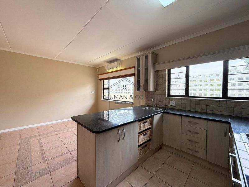 Spacious 4-Bedroom Home with 1 Bedroom Flat & Additional Flatlet – Ideal for a Large Family or Investment Opportunity - Photo 6