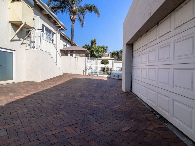 PERFECT HOME FOR A PERFECT FAMILY!!!! - Photo 7