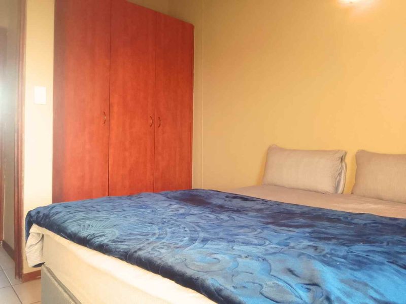 Enjoy peace of mind with 24-hour security - Photo 6