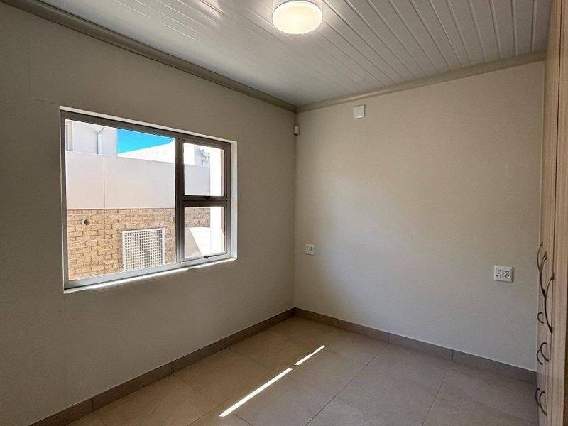 2 Bedroom Townhouse TO LET in Finkenstein Manor - Photo 7