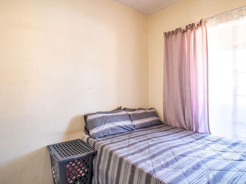 Charming 2-Bedroom Apartment in Prime Location - Photo 10