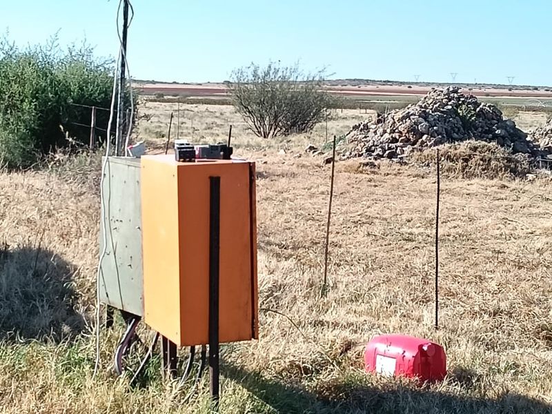 IRRIGATION FARM. 20 BORHOLES. SEVEN IRRIGATION TOWERS. CATTLE FARM - Photo 4