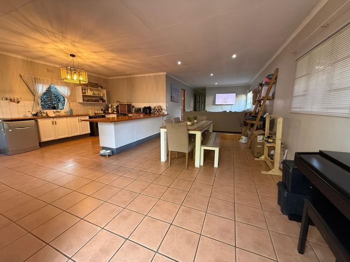 Property #2506422, House Rental Monthly in Waverley