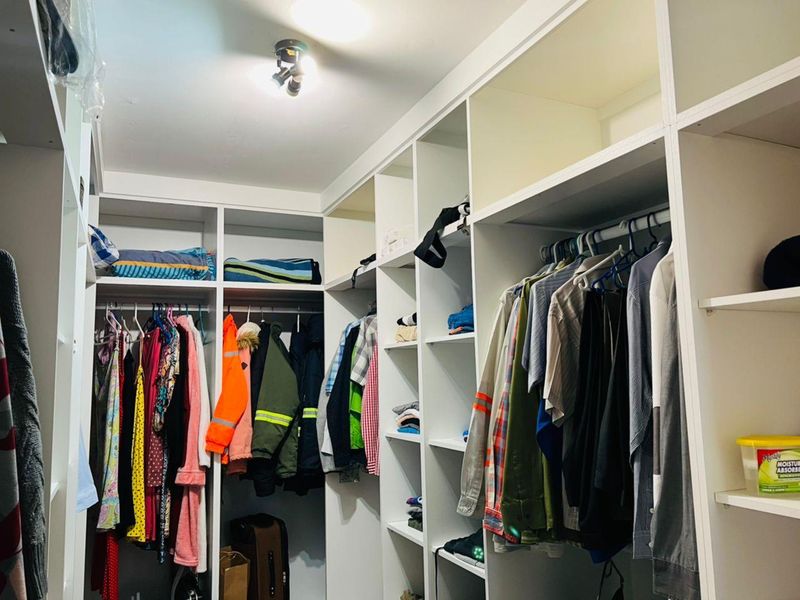 Oceanview Swakopmund 3 Bedroom House with 3 flats for sale - Photo 7