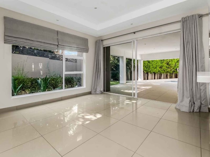 SPACIOUS AND LIGHT - Photo 7