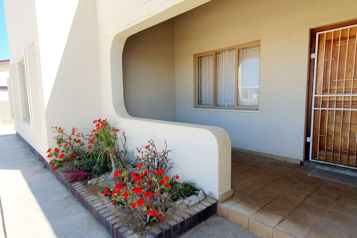 3 Easy steps, 1 sign the contract, 2 pay and 3 move in for your December holiday. - Photo 5