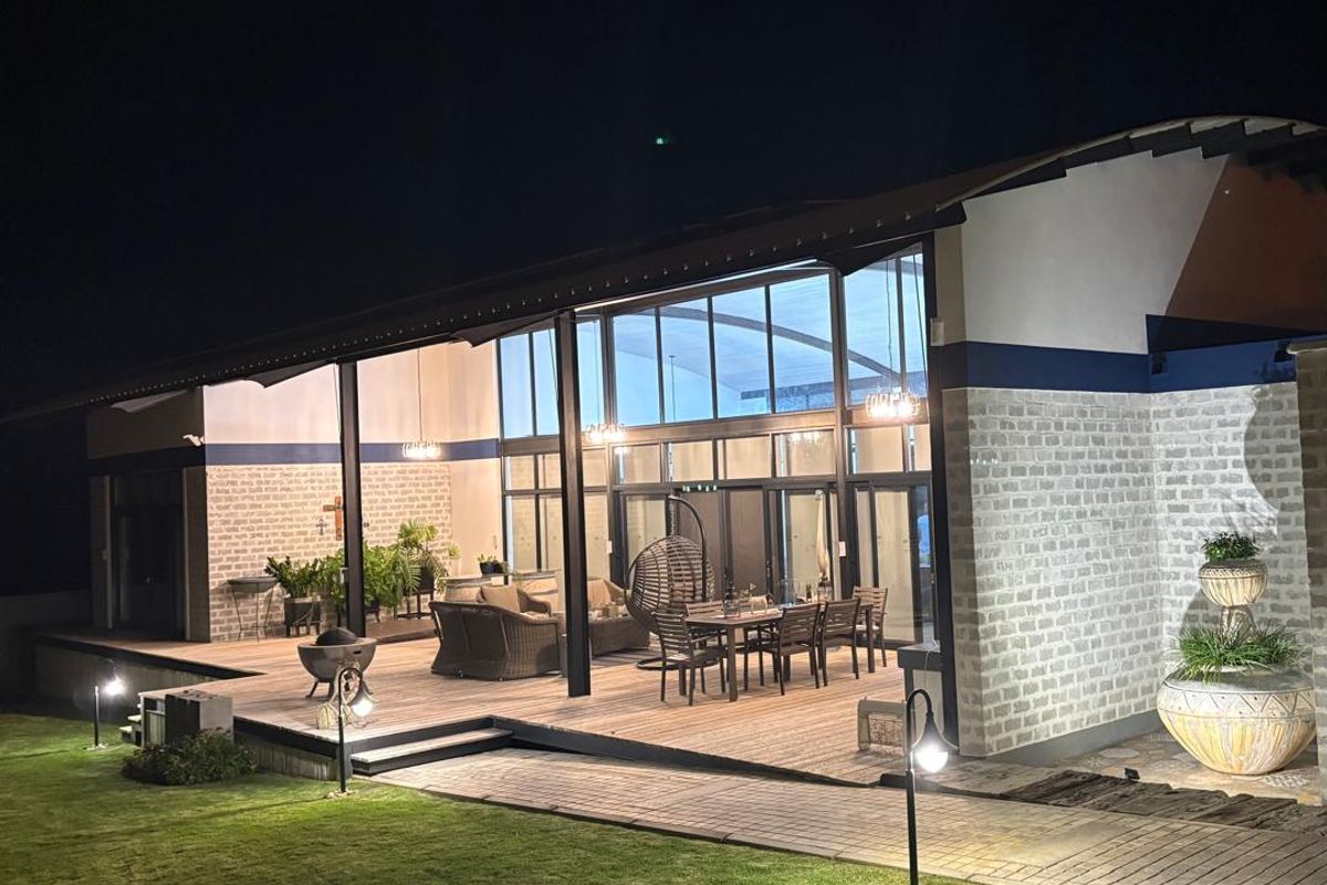 3 Bedroom Home | Architectural Masterpiece with Unmatched Kunene Views - Photo 5