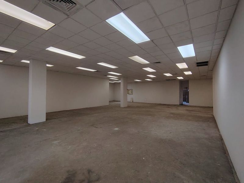 Durban CBD Ground Floor Retail to Let - Photo 5