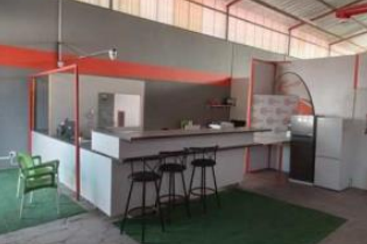 Warehouse/Retail Space For Sale in Ongwediva - Photo 4