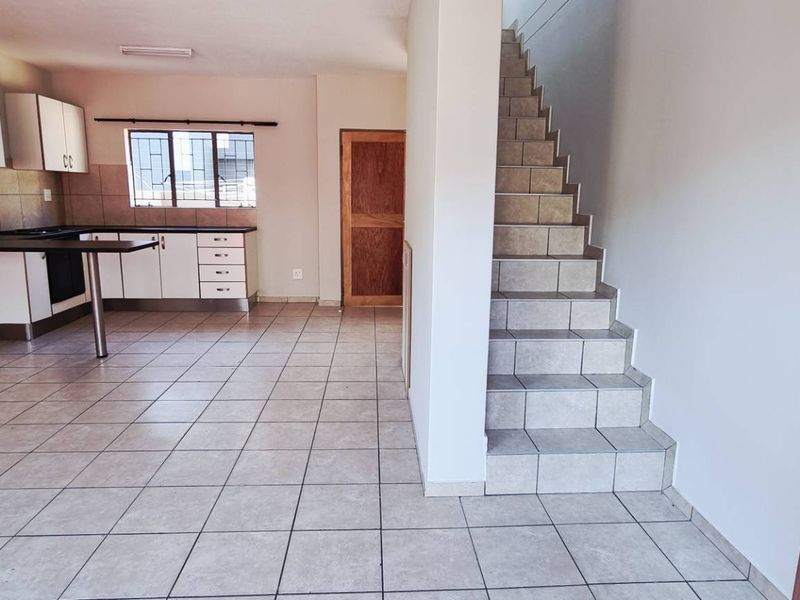 Khomasdal 2 bedroom townhouse - Photo 4
