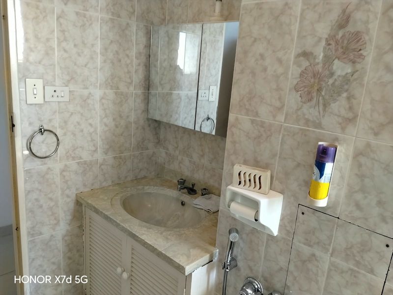 large 3- bedrroom unit  overlooking the coast on South Beach - Photo 7
