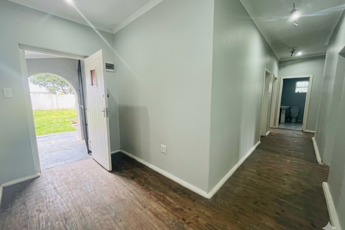 Hendra - 2 Bedroom Cottage to rent in Athlone , Durban North - Photo 2