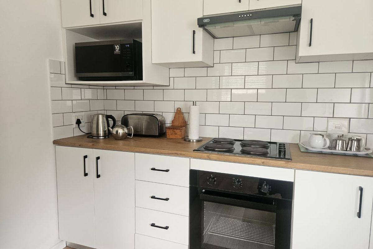 3 Bedroom Unfurnished - Sandbaai - Now available ! - Photo 2