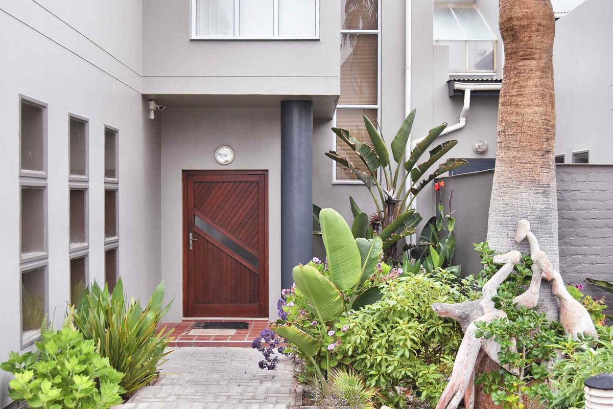 BEACH FRONT TOWNHOUSE FOR SALE IN VOGELSTRAND SWAKOPMUND, NAMIBIA - Photo 2