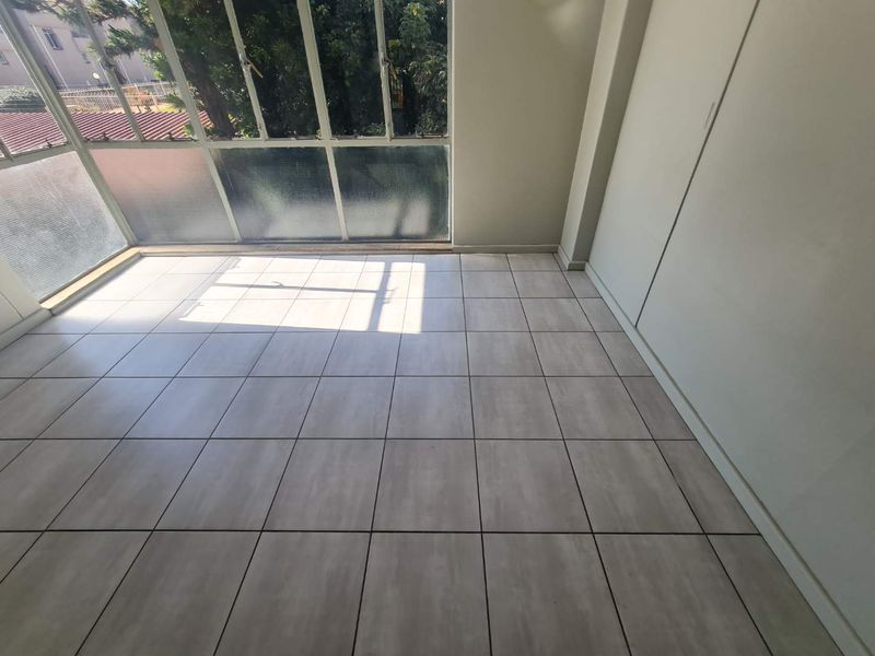 Lantana, Bachelor to rent - Photo 5