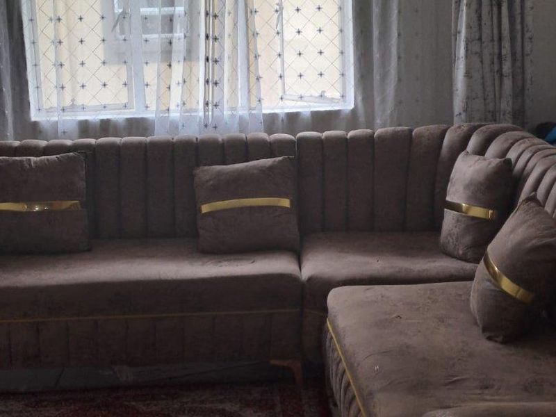 1 Bedroom apartment in well managed complex - Photo 4