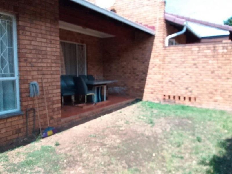 Young family - Photo 2