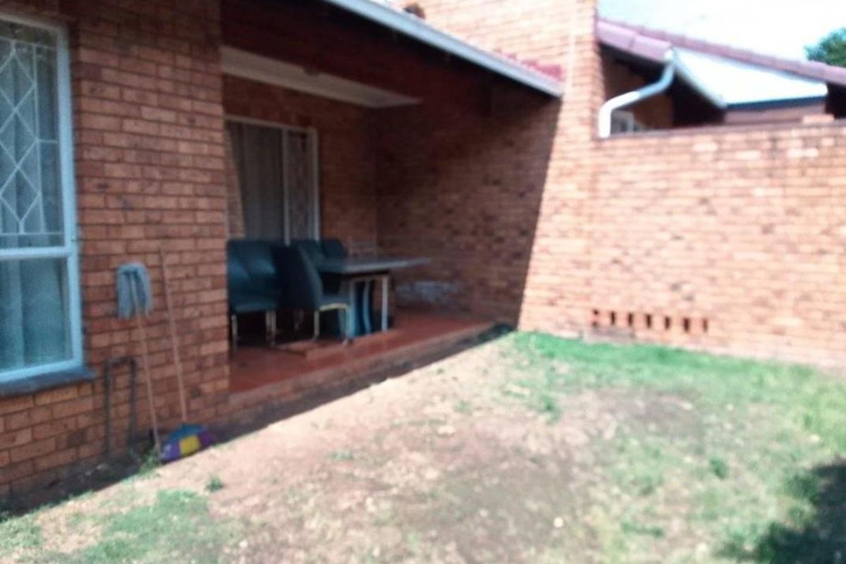 Young family - Photo 2