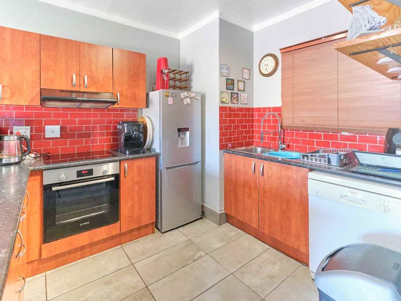 Invest in your future - Photo 9