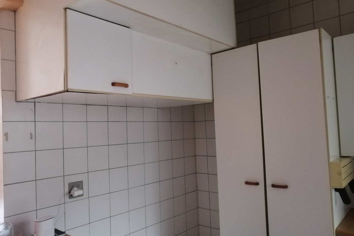 Charming 2.5 bedroom flat in desirable Pretoria Muckleneuk - Photo 2