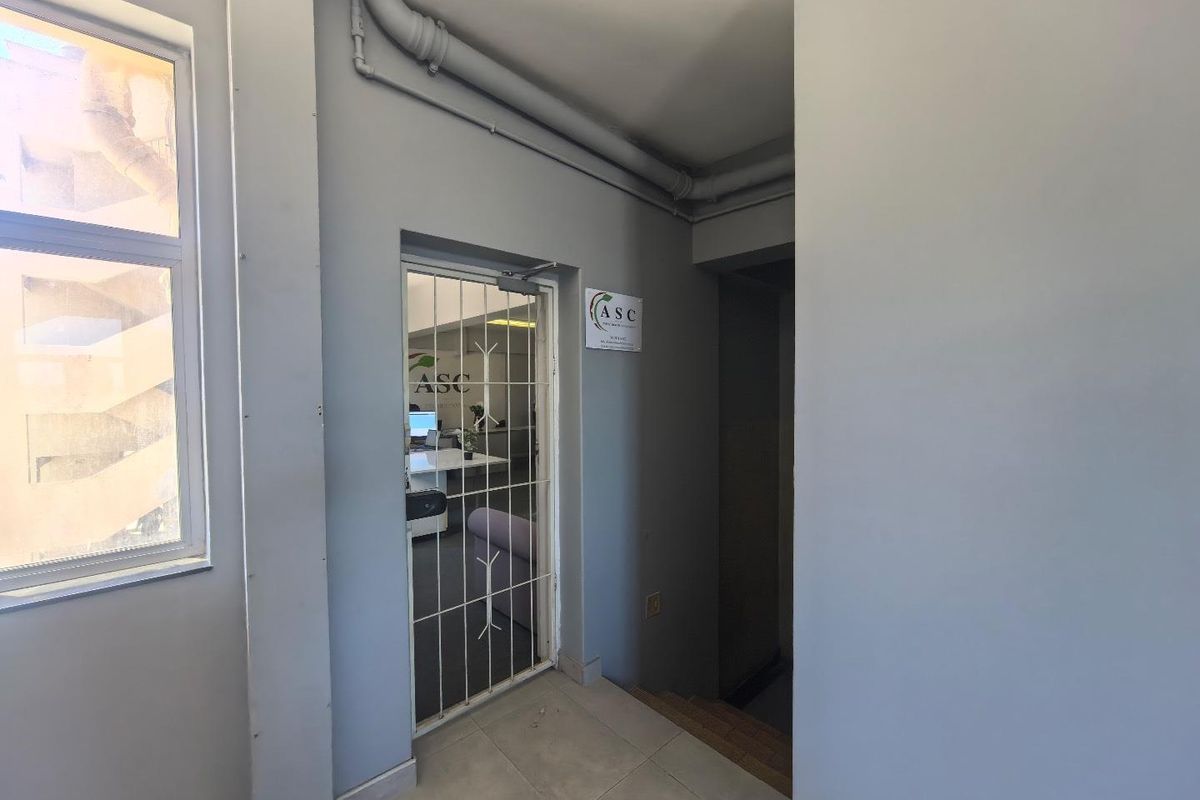 280m2 Office space West Way Centre - Photo 2