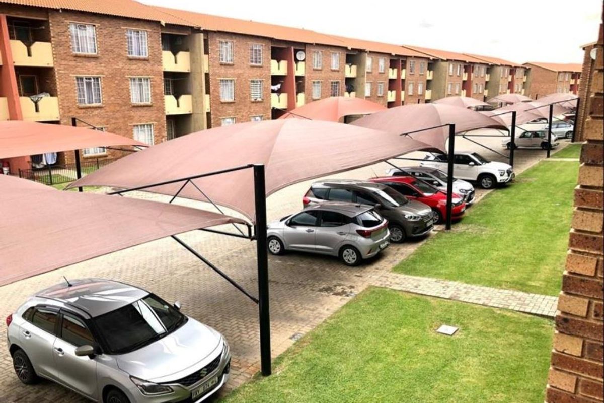 2 Bedroom Apartment for Sale in Pebble Falls - Photo 3